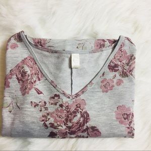 Floral grey top size large